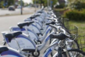 Five Tips for Cyclists to Handle Road Traffic with Ease
