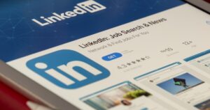 How to Build a Personal Brand on LinkedIn: 7 Easy Steps